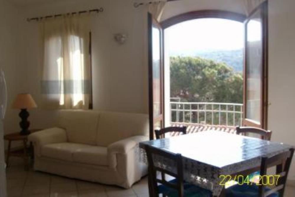 Appartamento Azzurro Con Balcone E Panorama Sul Paese סנטה טרזה גאיורה מראה חיצוני תמונה