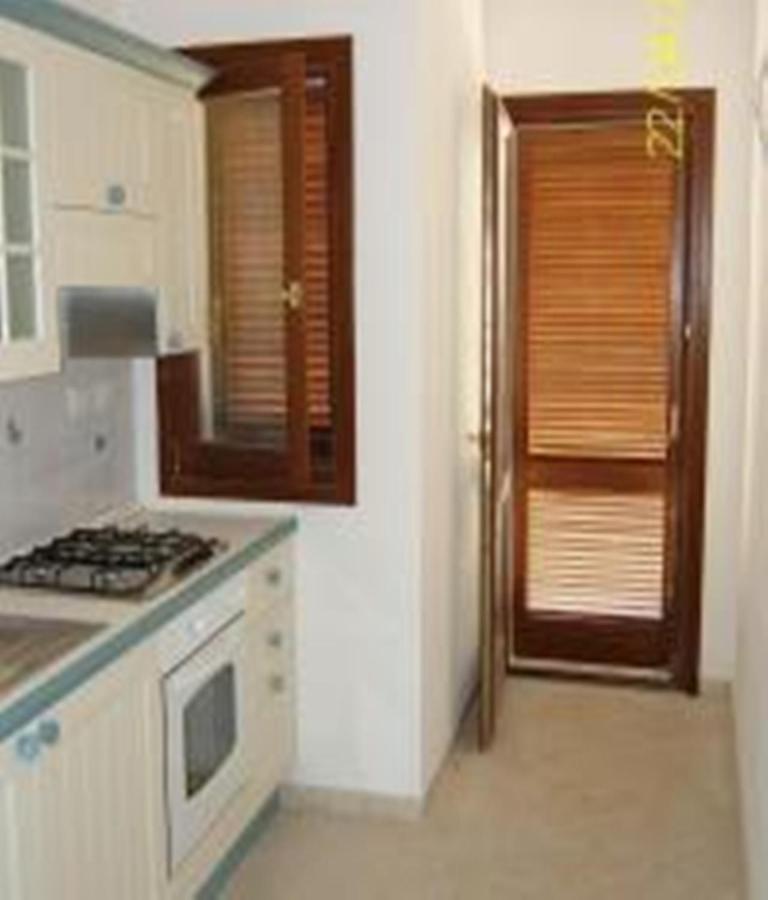 Appartamento Azzurro Con Balcone E Panorama Sul Paese סנטה טרזה גאיורה מראה חיצוני תמונה