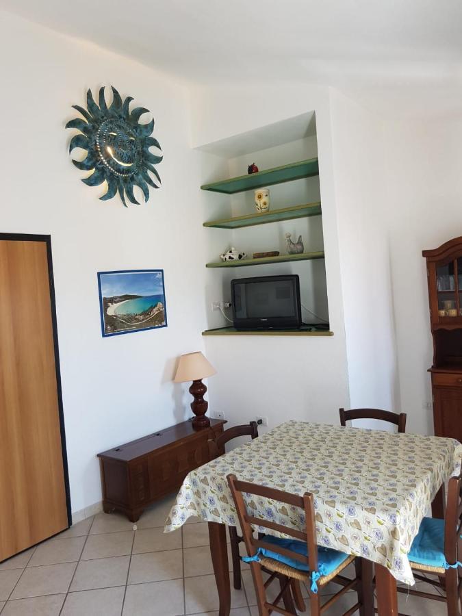 Appartamento Azzurro Con Balcone E Panorama Sul Paese סנטה טרזה גאיורה מראה חיצוני תמונה