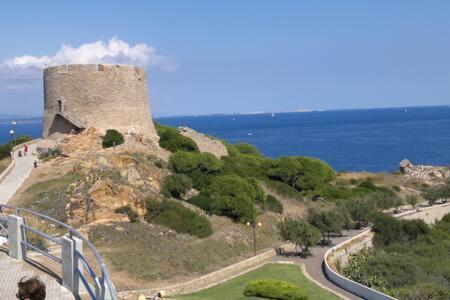Appartamento Azzurro Con Balcone E Panorama Sul Paese סנטה טרזה גאיורה מראה חיצוני תמונה