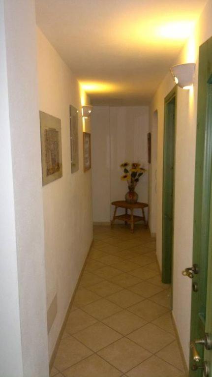 Appartamento Azzurro Con Balcone E Panorama Sul Paese סנטה טרזה גאיורה מראה חיצוני תמונה